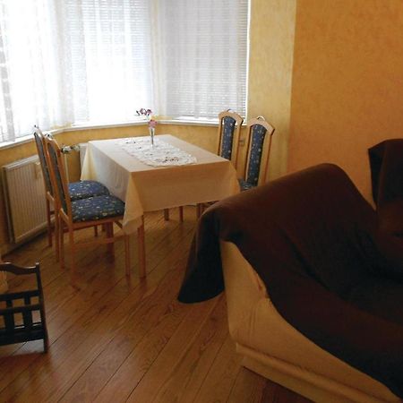 Lovely Apartment In Waren-Mueritz With Kitchen Zewnętrze zdjęcie
